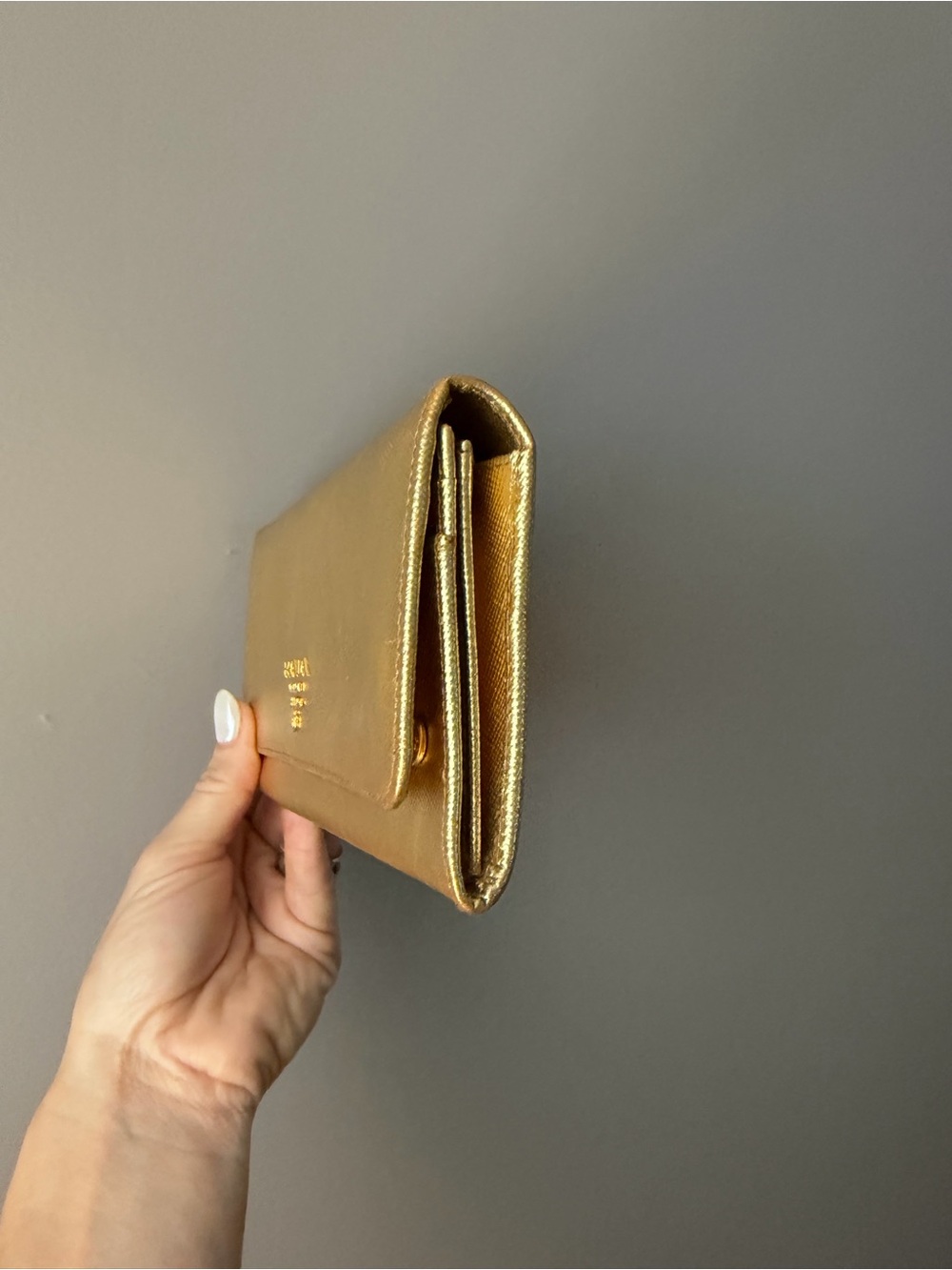Authentic Vintage Prada Metallic Gold Saffiano Continental Clutch Wallet - Picture 10 of 16